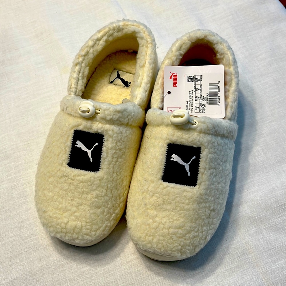 NWT Puma Sherpa Slip-ins